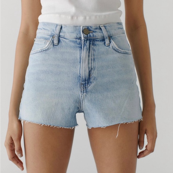 NWT BDG Girlfriend short from UO - Picture 5 of 8